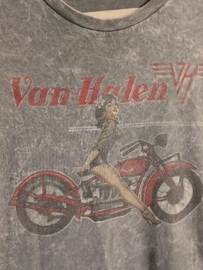 Van Halen Short Sleeve Tee - Gray with Red Graphic